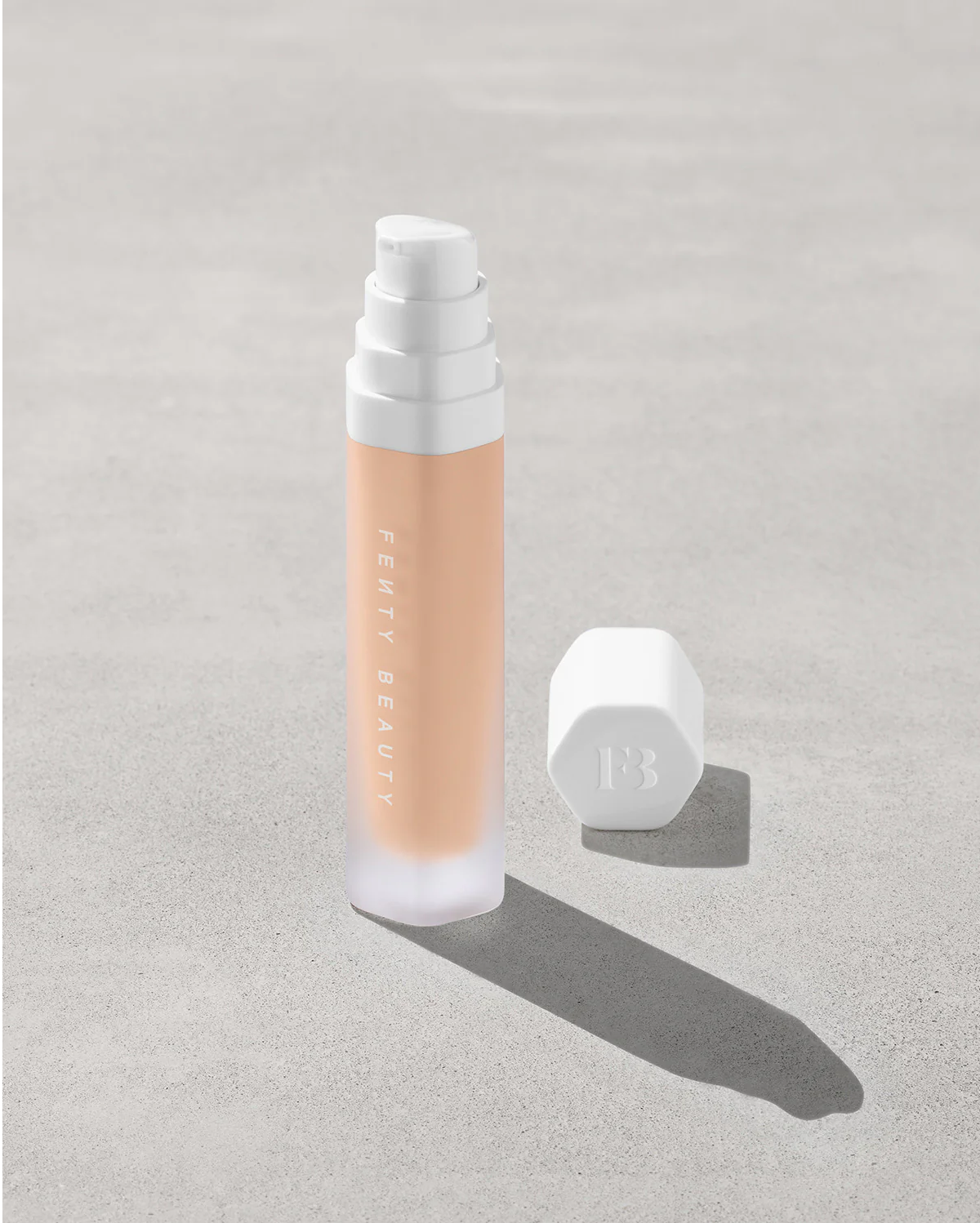 Fenty - Soft'lit Naturally Luminous Longwear Foundation