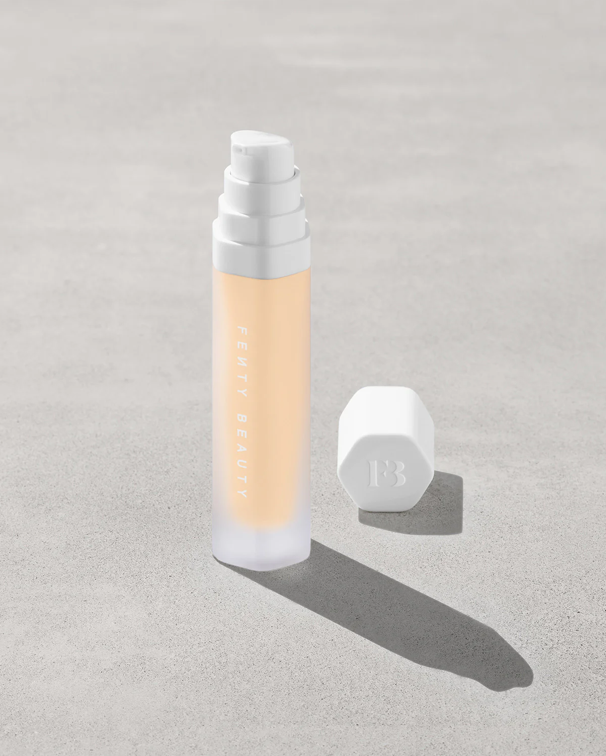 Fenty - Soft'lit Naturally Luminous Longwear Foundation