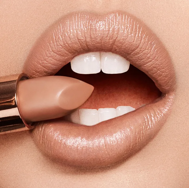 Charlotte Tilbury - K.I.S.S.I.N.G Lipstick